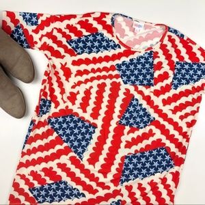 NWT LuLaRoe Irma Flag Patriotic scallop shirt